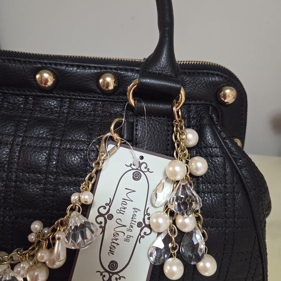 Frosting By Mary Norton Black Frame Top Satchel - Picture 10 of 10